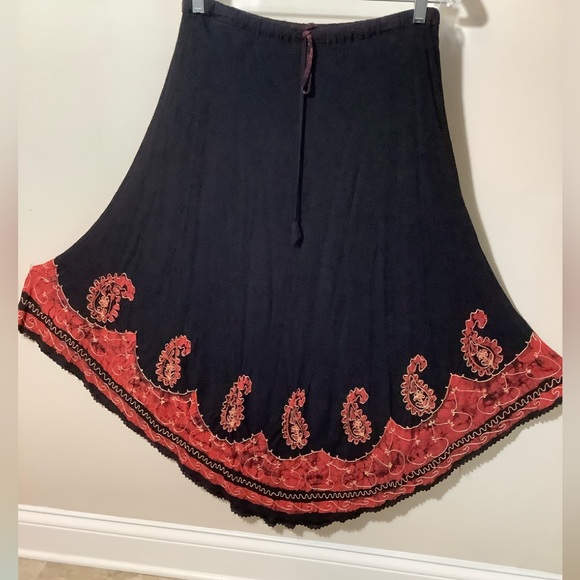 Earthbound Trading Co.Skirt&top set beautiful rust&black with gold embroidery XL - Picture 3 of 5